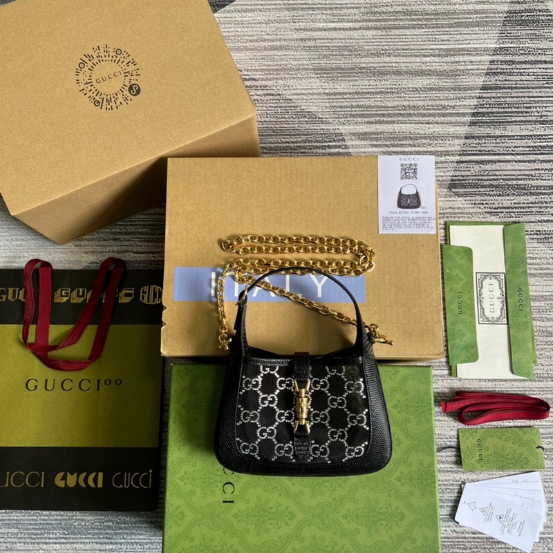 Gucci Handbags 396